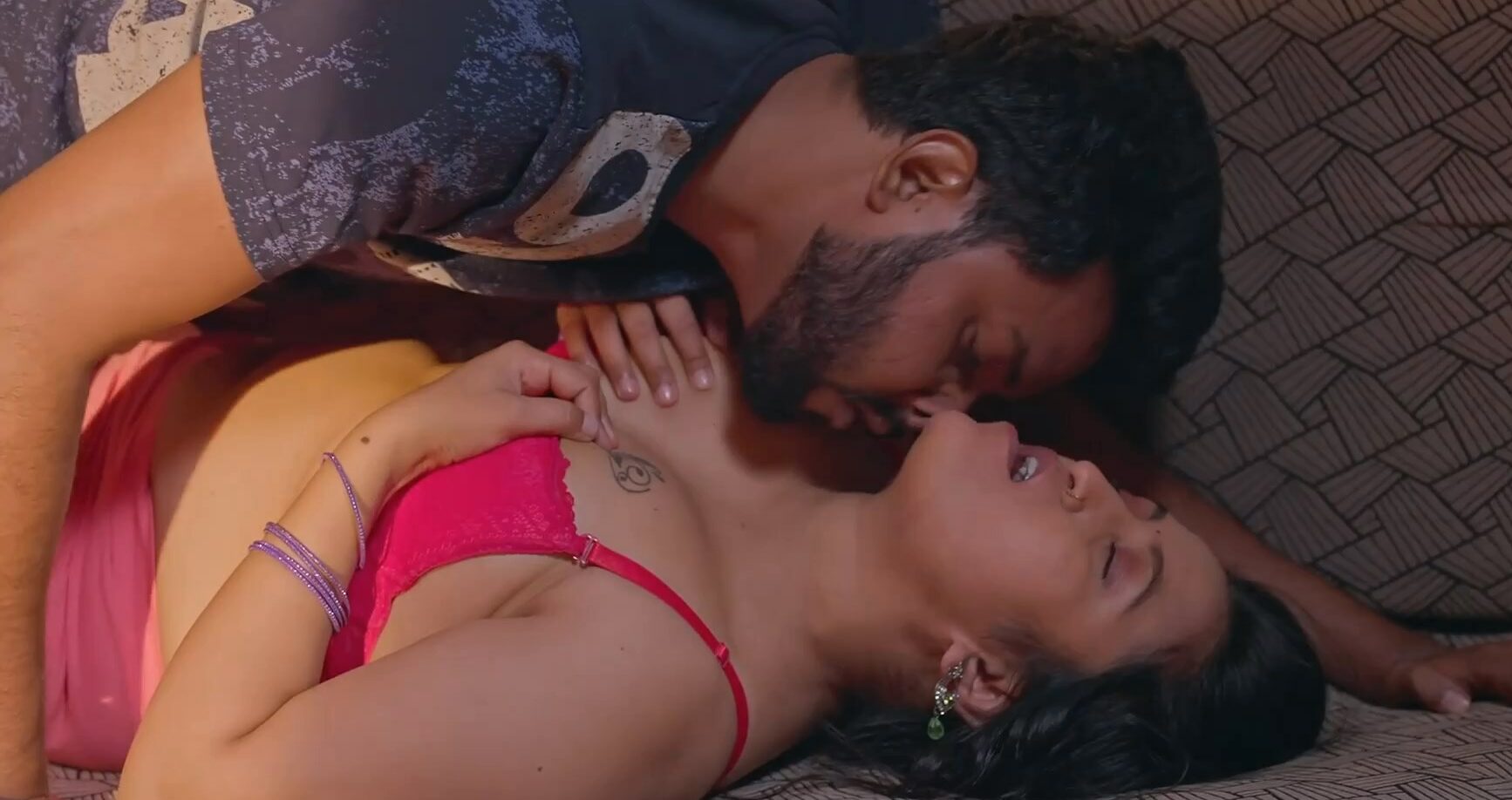 Hot Jabra Sexy Video - Jabran â€“ S01E03 2024 Hindi Hot Web Series BIGShots - Aagmaal