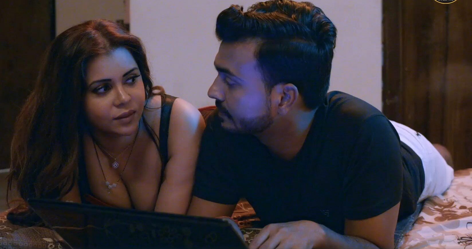 Night Party – S01E01 2024 Hindi Hot Web Series Jalva