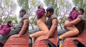 Indian Mms Porn Videos College Girl Blowjob and Fucking in Open Public Park with Lover