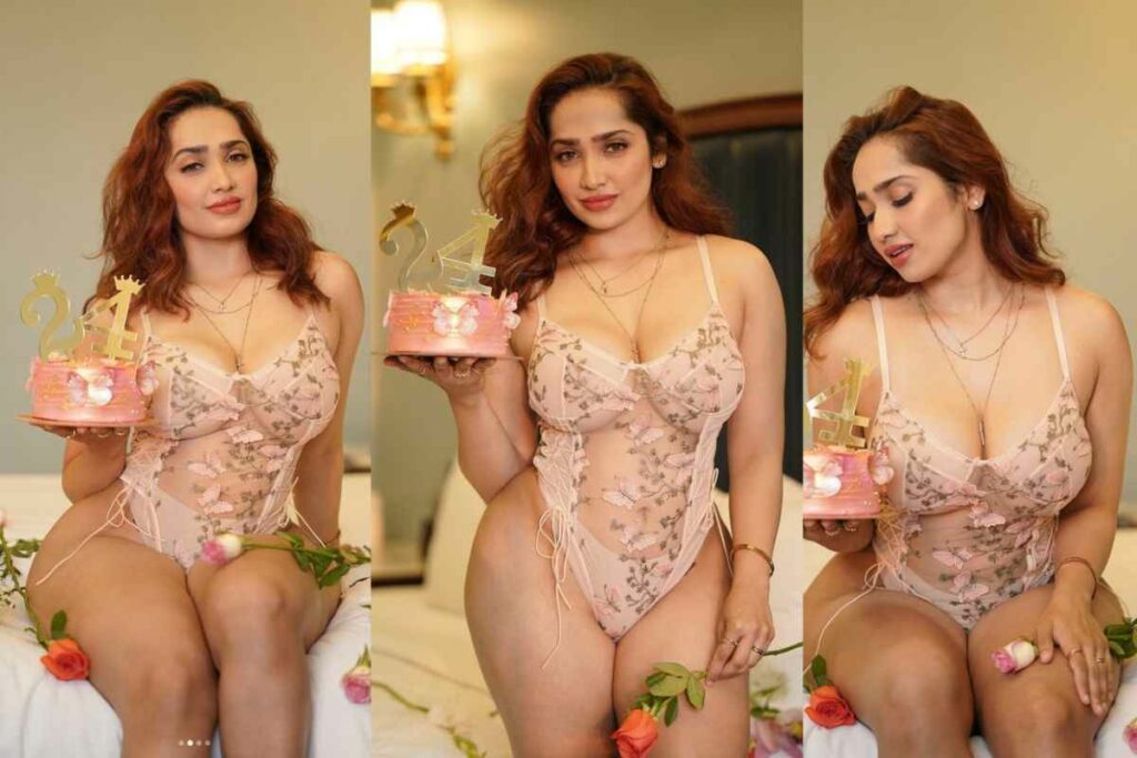 Famous Fitness Model Aditi Mistry Boob & Ass show Latest Live HD Onlyfans Video