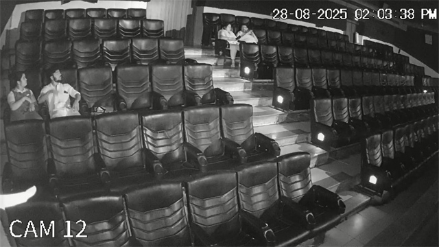 Kamababa Desi Tamil Cinema Hall Blowjob CCTV camera recording mms Viral Video