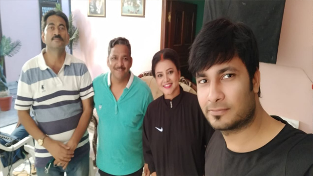 MMS69 New Indian Porn mms Famous Priya Gamre Real LifeThreesome Romance With 2 Boys