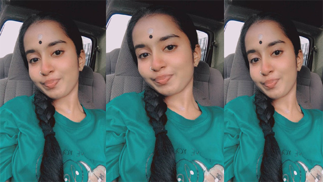 xhamster18 Indian MMS Porn Virgin Horny Slim College Girl Bj Fucking