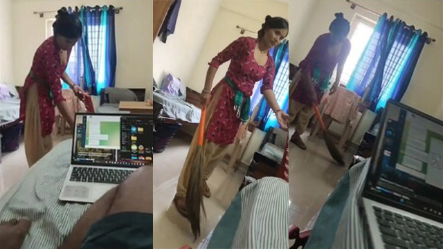 Eporner Indian Desi Bachelor College Boy Masturbating in Front of her Maid and She Gives Smile mms video
