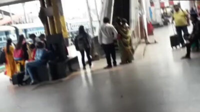 Mydesi2 Indian Railway Station sex In Public Place Blowjob Porn Video