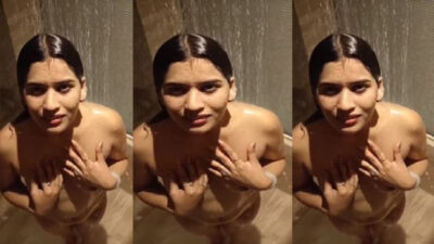 Desi gf Sucking cock after shower viral mms videos