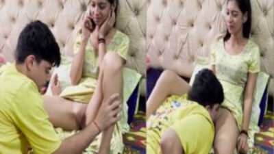 Brother eating pussy of sister at Homealone in Exchange of Blowjob video