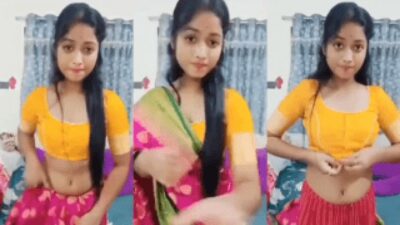 Bangla village teen virgin girl showing pink pussy to BF